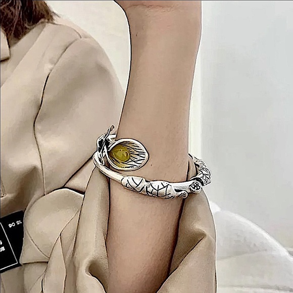 STERLING SILVER HANDMADE VINTAGE JADE FLOWER BANGLE BRACELET - Picture 5 of 13